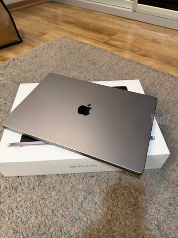 MacBook Pro 16 M2 Pro 1TB