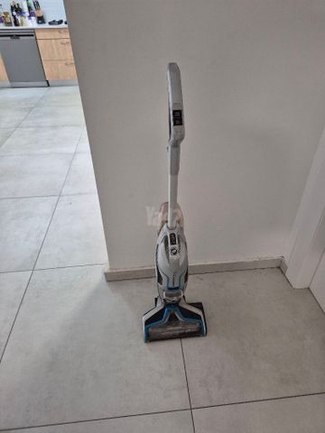 שואב שוטף