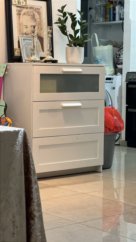 שידת אחסון