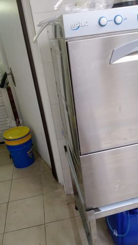 מדיח תעשייתי