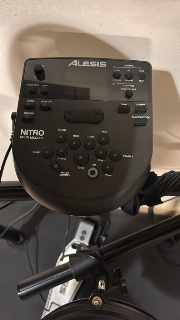מערכת תופים Alesis nitro