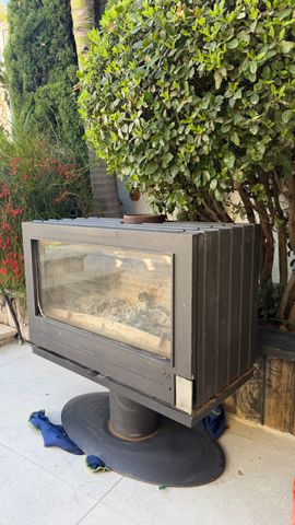 קמין עץ מעוצב