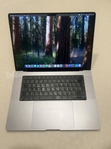 MacBook Pro 16" M2 Pro