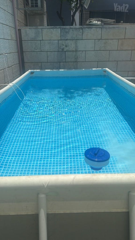 בריכה ביתית
