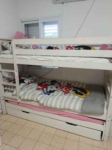 מיטת קומותיים