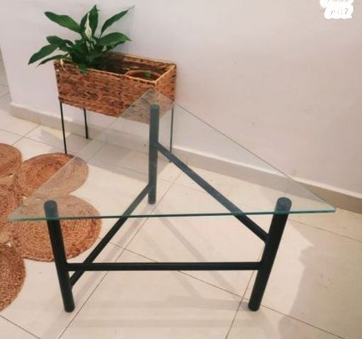 שולחן