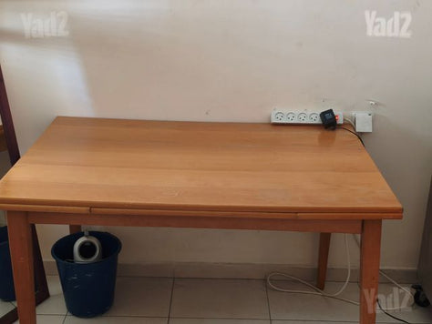שולחן אוכל למסירה
