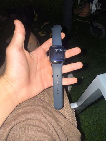 למכירה Apple Watch Series 8