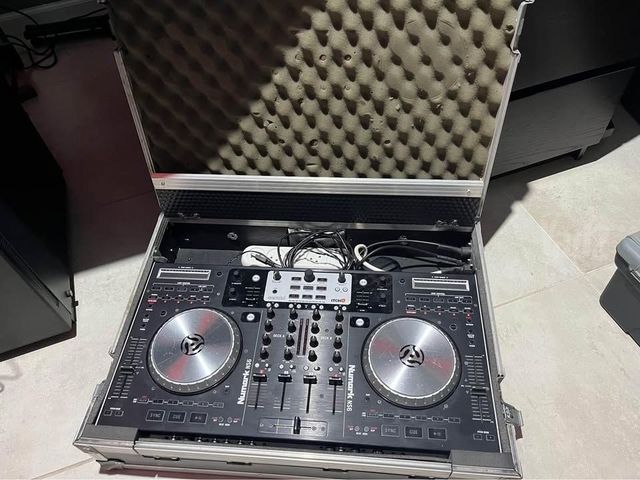 NUMARK NS6 + קייס