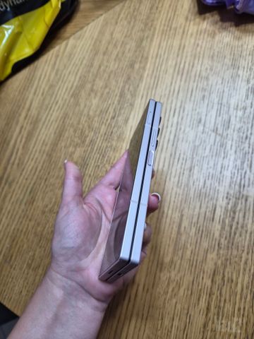 Samsung z fold 6