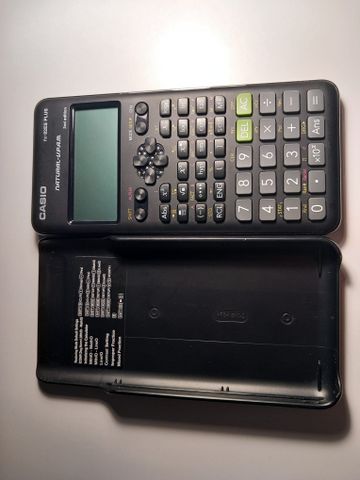 מחשבוןמדעי FX-82ES PLUS שחור