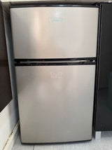 מקרר משרדי