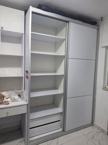 ארונות בגדים