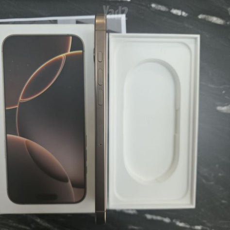 iPhone 16 Pro Max