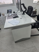 שולחן מנהלים
