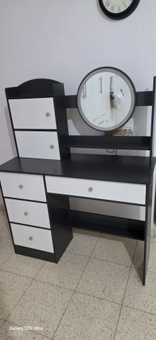 שידת איפור