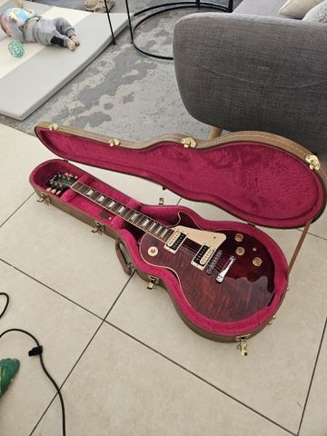 גיטרה Gibson Les Paul Classic