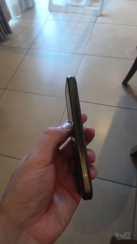 טלפון חצי טאץ׳