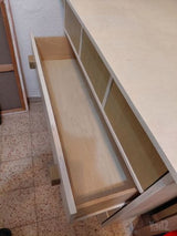 שידה מעץ מלא