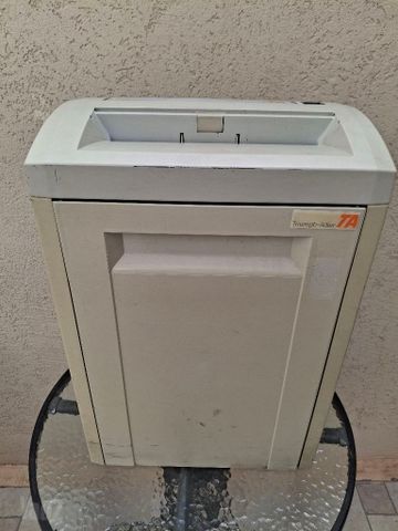 מגרסת נייר