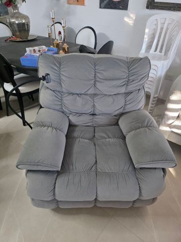 כורסת טלויזיה