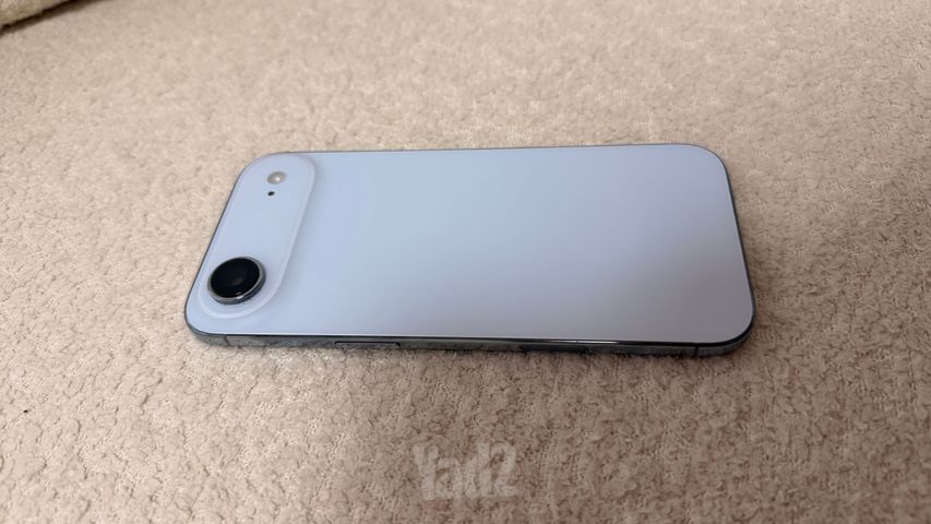 אייפון 17 אייר
