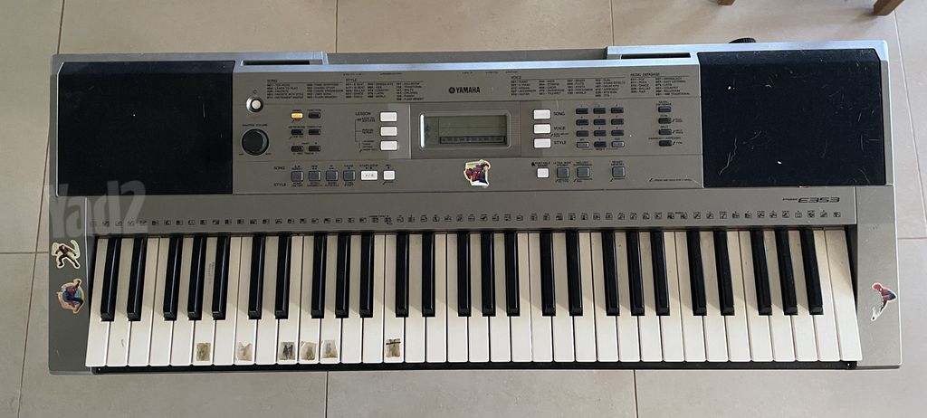 אורגנית  Yamaha PSR-E353