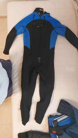 חליפת צלילה