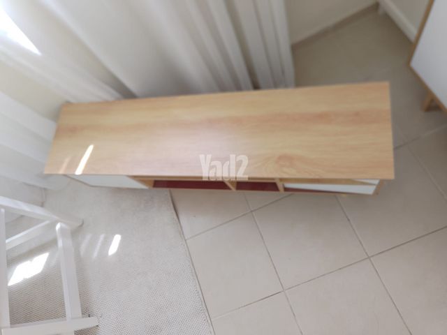 שידת עץ לסלון