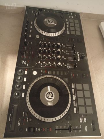 קונטרולר Numark
