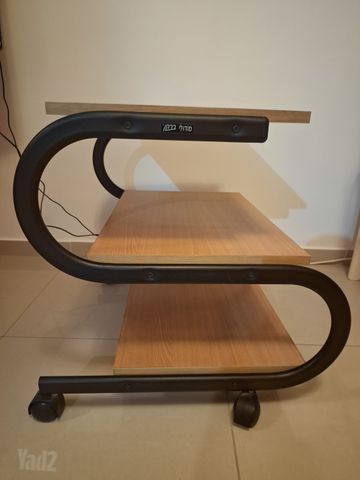 שידה עם 3מדפים