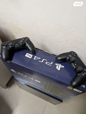 סוני 4 פרו שני שלטים