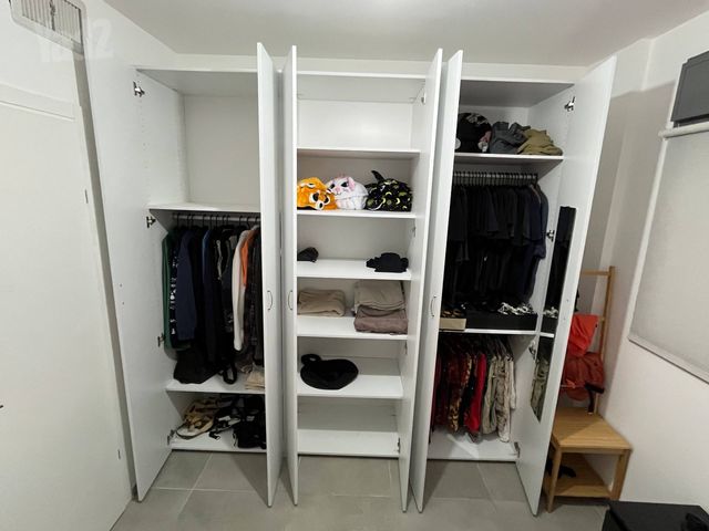 ארון בגדים 240×240