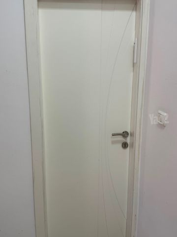דלתות בית