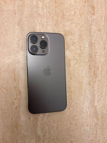 אייפון 13 פרו