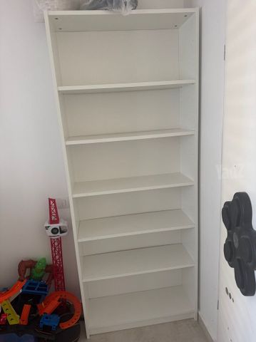 ארון פתוח