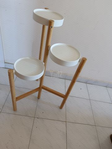 מעמד לעציצים