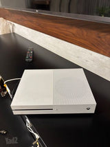 Xbox One 500GB שמור ותקין