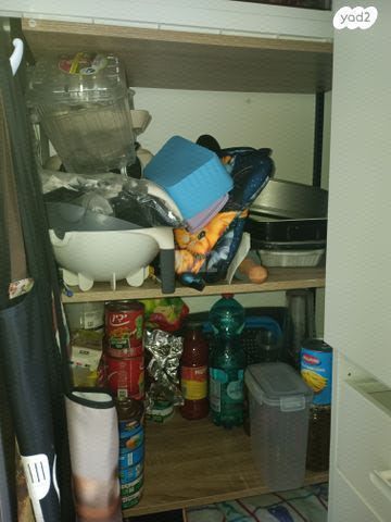ארון פתוח