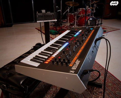 ROLAND JUPITER X