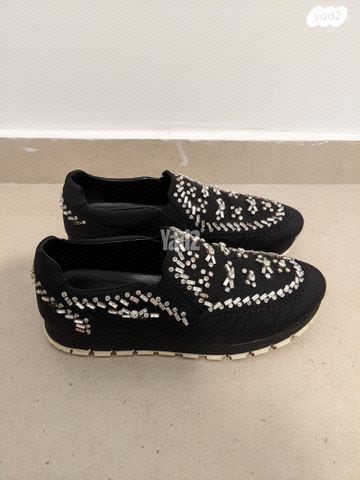 נעלי Prada לנשים