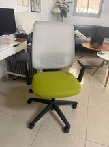 כיסא משרדי