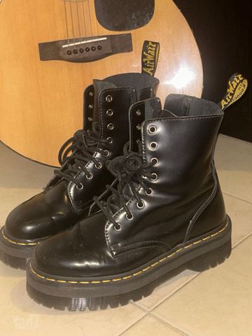 Doc Martens דוק מרטינס נשים