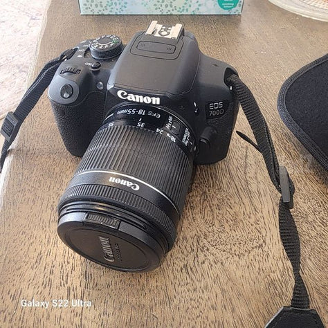 Canon EOS 700d