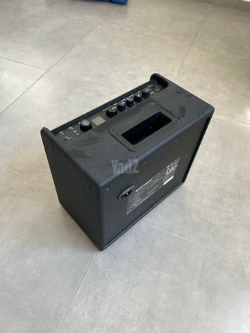 Fender Mustang LT25