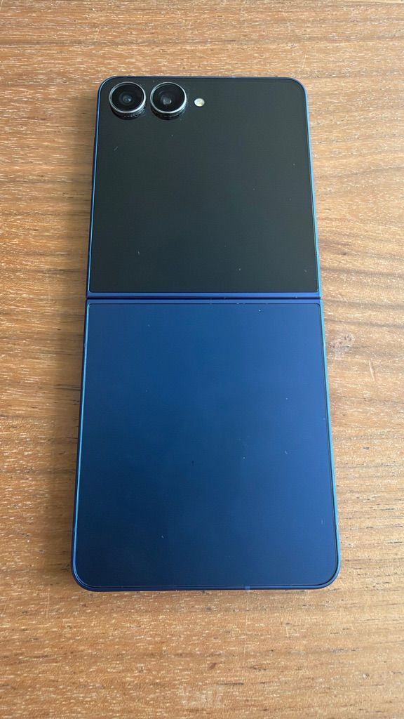 Samsung Galaxy Flip Z7 256GB