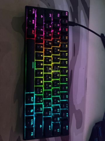 מקלדת gk 61