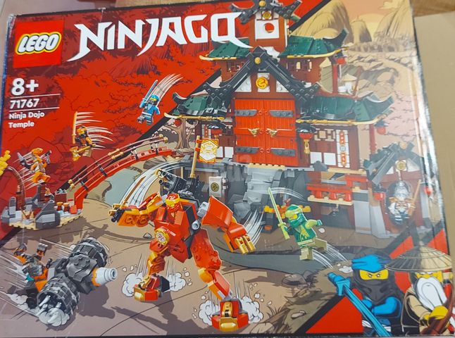 לגו NINJAGO