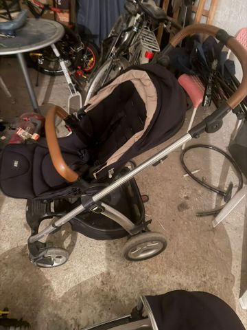 עגלת Mamas & Papas Sola 2