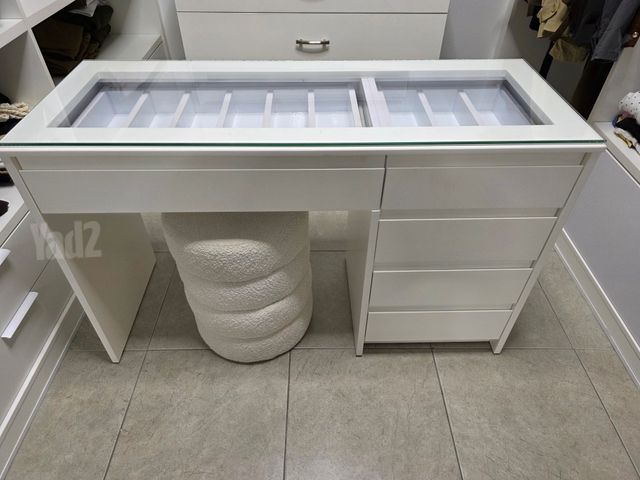 שידת איפור
